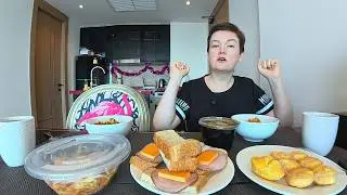 Мукбанг ОБДЕЛИЛА Вована! ОПАСНАЯ масала, ПОСТРАДАЛА при еде! Болталка и семейный обед Таиланд