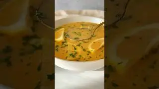 If you want to eat and live like a GREEK, make my Greek Lemon Soup 🤯 #greekfood  #soup #lemonsoup