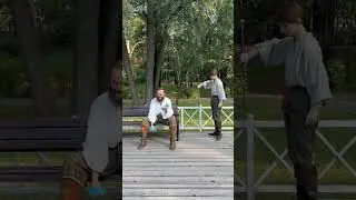 Двуручный меч весит 2,1 кг! Приходи проверить!