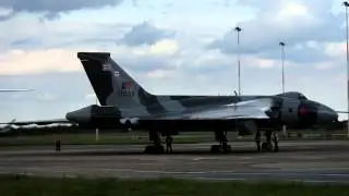 Vulcan XH558 Taxi & Engine shutdown Robin Hood Airport 230814