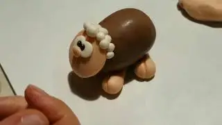 Decorazione Uova di Pasqua con pasta di zucchero Emy realizzato da Sara Stefanelli.