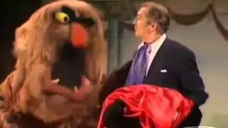 The Muppet Show - Vincent Price and Sweetums