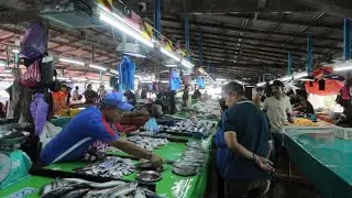 LACKS OF FRESH FISH  SALES AT SEBIEW BRIDGE WET MARKET DUE TO BAD WEATHER, GUYS.