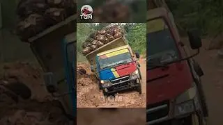Too dangerous: overloaded vehicle 2 #Dangerous #heavyequipment#amazing machines