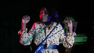 COVER MOYANOLI  /Nadège Mbuma AVEC SOEUR  HEUREUSE LANDU
