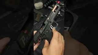Как насчёт Johnwick 4 Pit Viper? Страйкбол # Игрушки # Beretta # 건스토리 # шорты