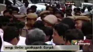 Clash between Lawyers and Police in Chennai Highcourt