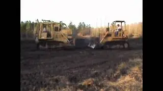 Caterpillar D6D vrs. John Deere 750B