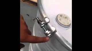 How to open a metal drum