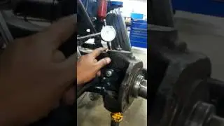 Kingpin and bushing inspection