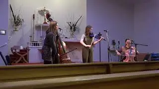 Warrior Grace - Apolline