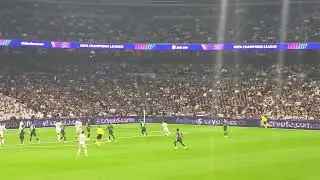 Should G&uuml;ler Have Shot From This Free Kick?