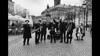 Kinetic Brass Collective - Luna partida