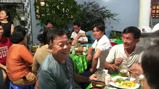 Bạn bè tái ngộ sau nhiều năm