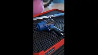 Этим гайковертом ты не сорвешь резьбу!