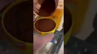 Dosage du colorant pour un enduit color&eacute;