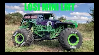 Losi Mini LMT Gravedigger