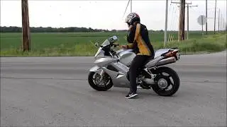 2003 Honda VFR 800 Acceleration - Amazing Sound! - Full Throttle Reviews