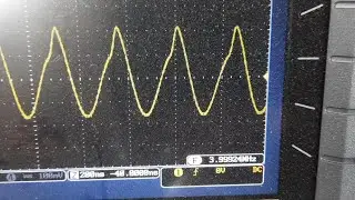 Colpitts Crystal Oscillator for testing Crystals
