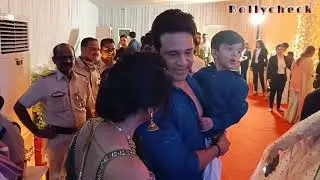 Krishna Abhishek and his family arrive at Baba siddique iftar party 2022.
