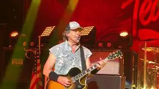 Ted Nugent Live - Cat Scratch Fever 4K 60FPS