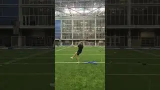 Dead center #kickers #fieldgoal #americanfootball #football #kicking #nfl #kickinggame
