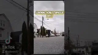 Teaching myself how to wheelie bsr raven 250 #wheelie #wheelies #250cc #250ccbike #bikelife