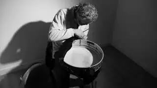 R&oacute;n&aacute;n &Oacute; Snodaigh bodhr&aacute;n class 5; batta&iacute; jazz brush