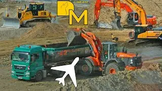 KOMATSU DOZER + HITACHI ZAXIS BAGGER ✈ MEGA AIRPORT BAUSTELLE