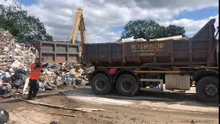 Watch Gordon tip his roll on roll off of waste