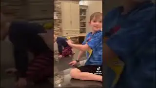 ペットボトルを成功させる赤ちゃん👶👦🤣🤣👍#shorts#shortvideo #short動画 #おもしろ