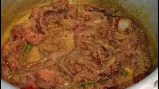 Leema vlog /pressure cooker chicken biryani recipe with English subtitles.
