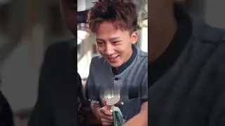 pemuda lugu menemukan tas ajaib