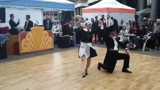 Swing Dance with the Cake - London UK - Tourist Destination