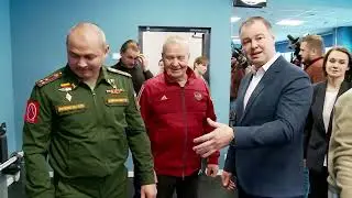 Герой России Рустам Сайфуллин посетил новый тюменский спорткомплекс 