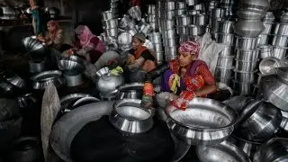 Why 1950s Stainless Utensil Factories Built Pots That Survive Generations
