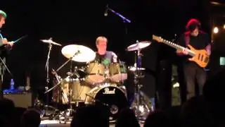 Drum Solo - Gary Husband w. Allan Holdsworth & Jimmy Haslip - Teaneck, NJ 19/09/14