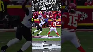 Another day another Patrick Mahomes throw 🎣 #shorts
