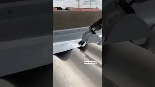 sharp blade cutting the metal sheet in zigzag shape to fit in other 😲😲#shorts