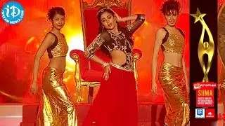 Shriya Saran Dance Performance @ SIIMA 2014 Awards
