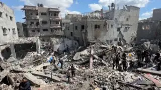 Aftermath of Israel strike on Gaza in Nuseirat | Raw video