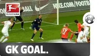 Unbelievable! Keeper Scores Last-Minute Winner Like a Striker
