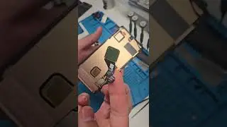 Удаление сканера отпечатков пальцев Google Pixel 7 Pro #911gadgets #phonerepair