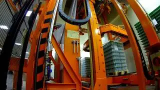MSK Multitech: Pallet packaging system, glass industry &ndash; medical glass bottle example