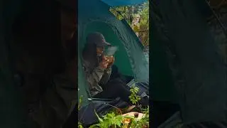 Solo Girl Making Tea in the Rain🍃 #campping #bushcraft #survival #campfire