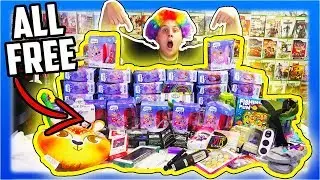 MOST INSANE Dumpster Diving Haul! HUNDREDS Of Dollars Worth Of New Electronics!