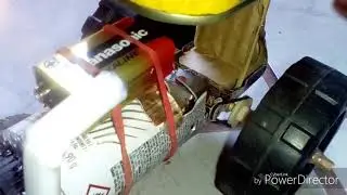 Trator de controle remoto