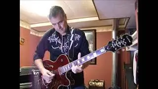 Sleep Walk (Santo & Johnny) played on an Epiphone Swingster
