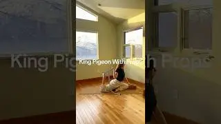 King Pigeon With Props #howtodo #tutorial #quick #pigeon #mermaid #kingpigeon #asana #pose #yoga #k8