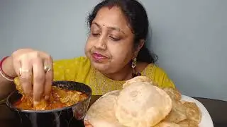 Eating Show II Luchi/ Puri, Chicken Curry 🔥🔥